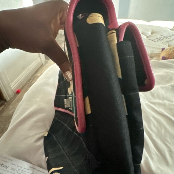 Authentic Chanel Limited Chocolate
Bar Quilted Jumbo Reissue Cargo Flap 22c830s - Picture 10 of 11